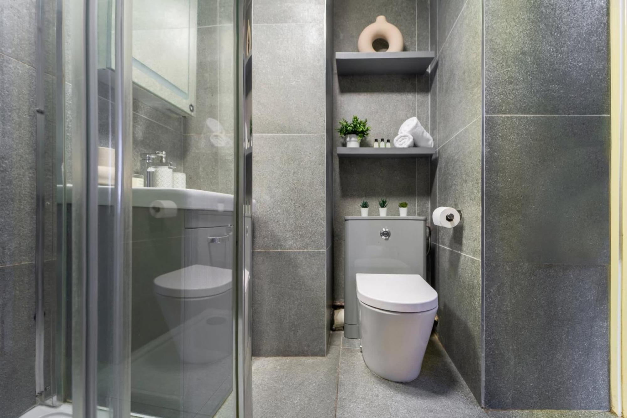 Apartment Fitzrovia - 1br With Balcony Near Soho - Cityapartmentstay *